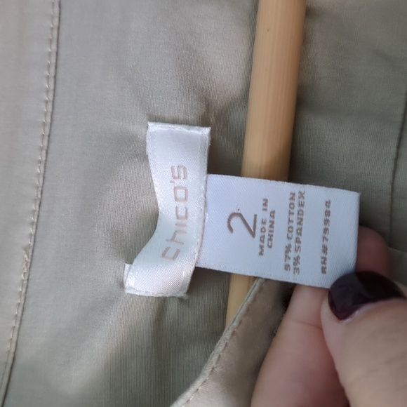 Chico's Minimalist Pin Tucked Longer Line Cream Preppy tunic shirt side pockets - Picture 6 of 10